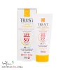 کرم ضد آفتاب رنگی و کنترل چربی بژ تیره تراست با SPF50+ برای محافظت از پوست و کنترل چربی