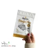 چسب امگا پلاس با جذب ترانس‌درمال ترکیباتی مثل امگا ۳، روغن کریل و Q10 را برای سلامت قلب، مغز و پوست وارد بدن می‌کند.